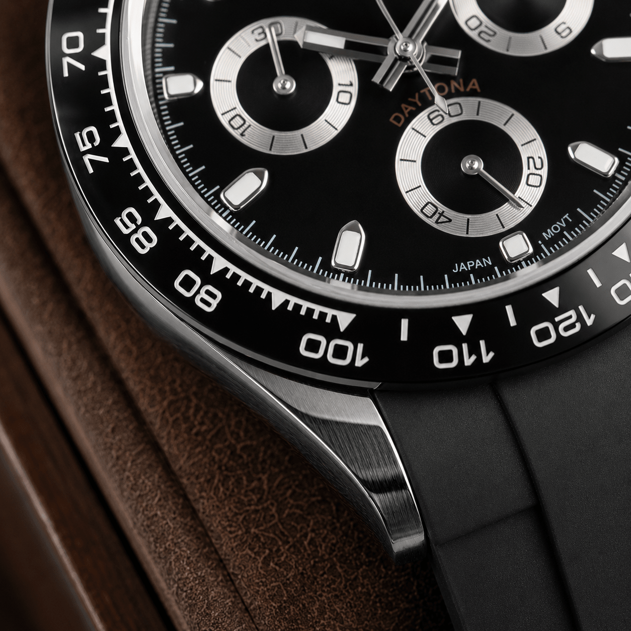 DAYTO MOD - BLACK RUBBER VK63 - MONTRE A PAPY - Montre automatique seiko mod Montre configuree