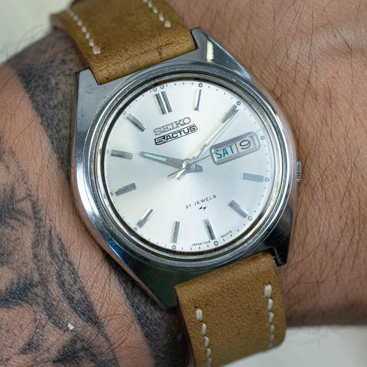Boucles d'oreilles pendantes Fleur de Vénus Boucles d'oreilles pendantes Fleur de Vénus