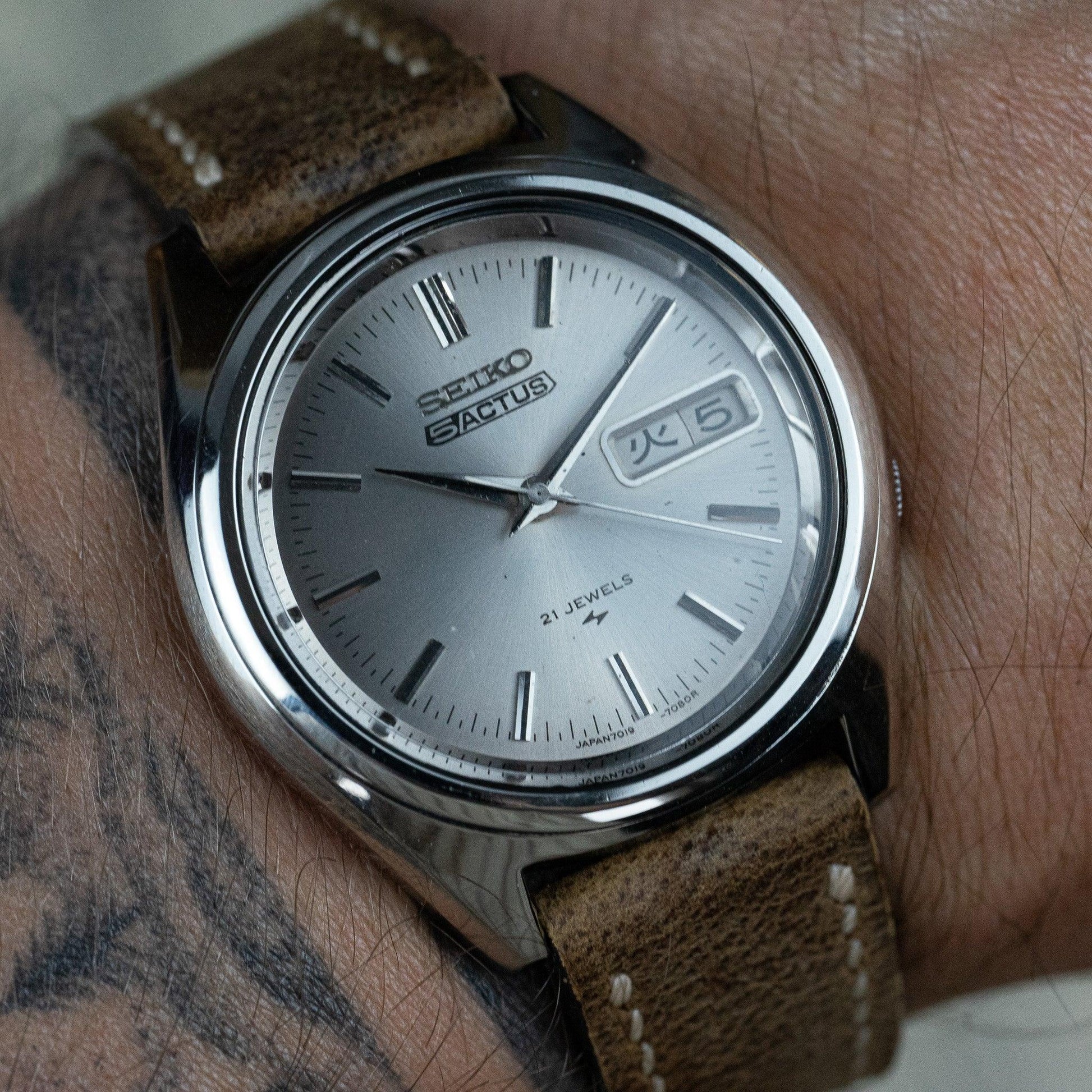 Montre vintage SEIKO actus 7019-7060 MONTRE AUTOMATIQUE SEIKO