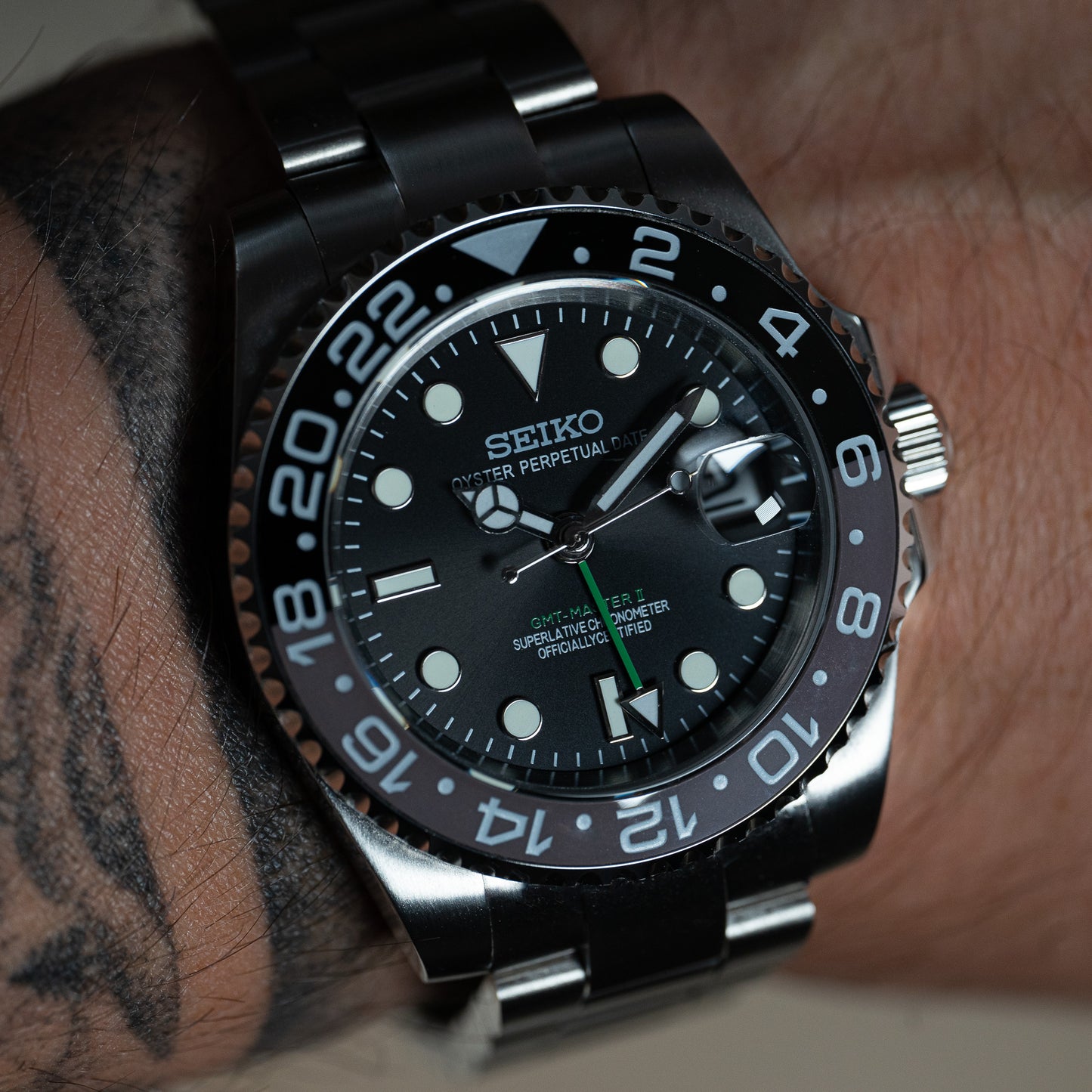 MOD GMT - BRUCE WAYNE