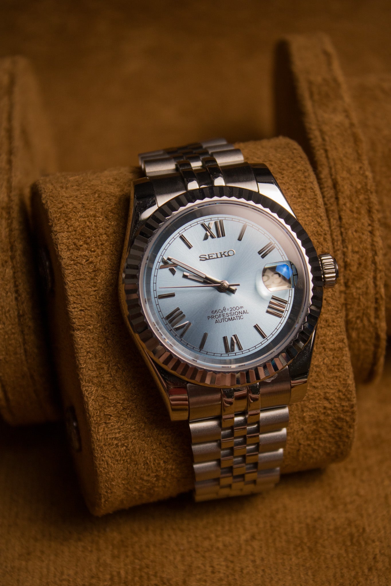 SEIKO MOD DATEJUST ROMAN CLEAR ICE BLUE - MONTRE A PAPY