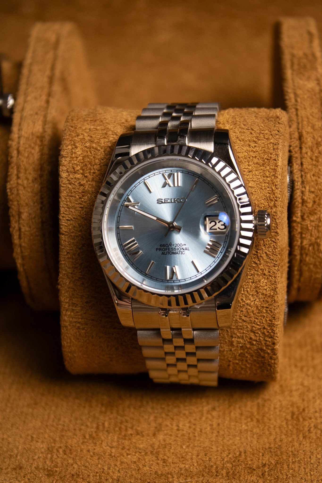 SEIKO MOD DATEJUST ROMAN CLEAR ICE BLUE - MONTRE A PAPY