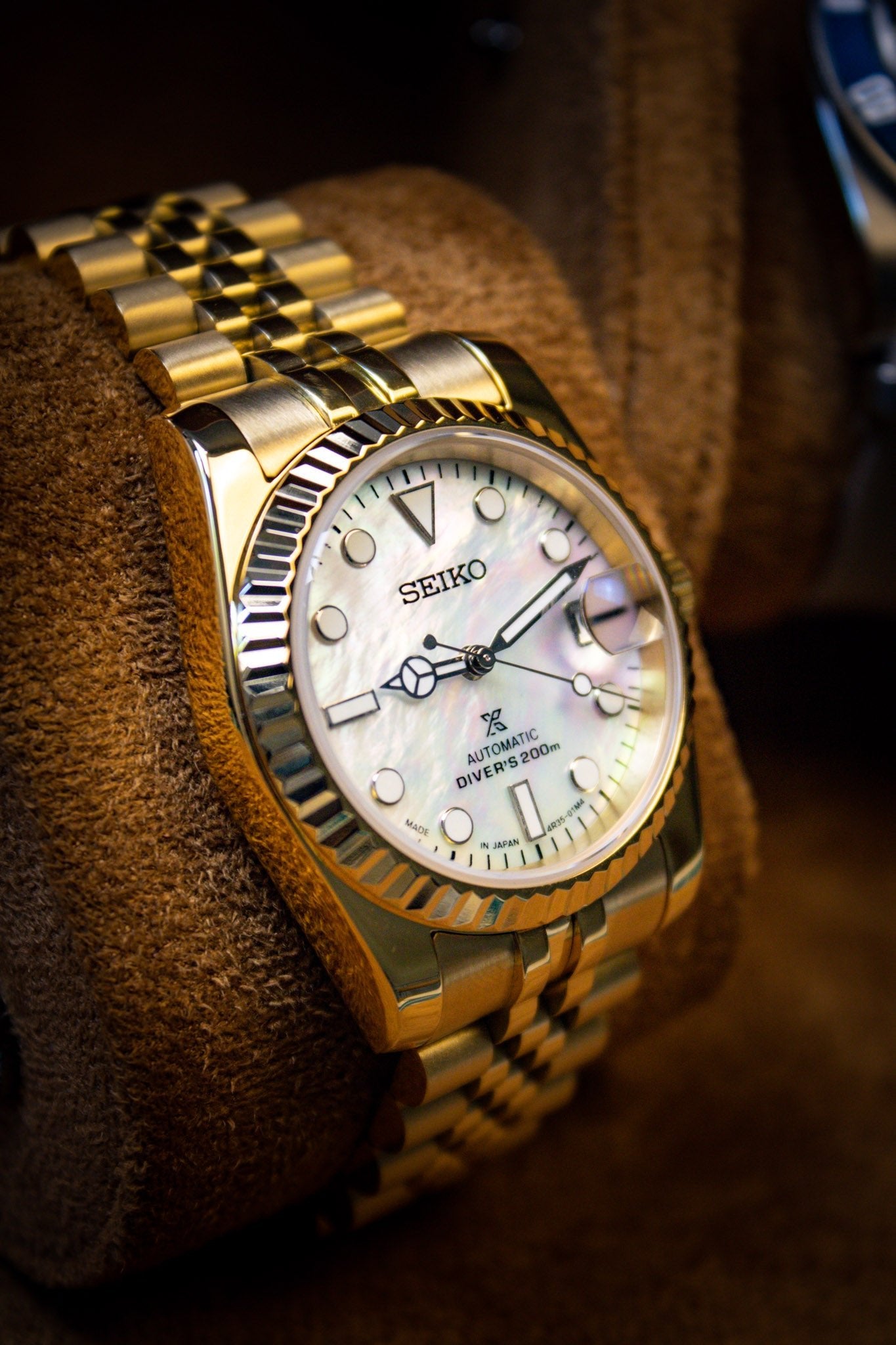 SEIKO MOD DATEJUST WHITE MOTHER OF PEARL GOLD - MONTRE A PAPY